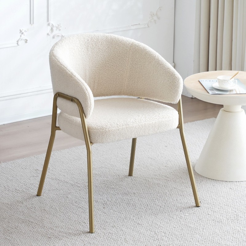 Chaise moderne en tissu bouclette écru avec pieds métal doré